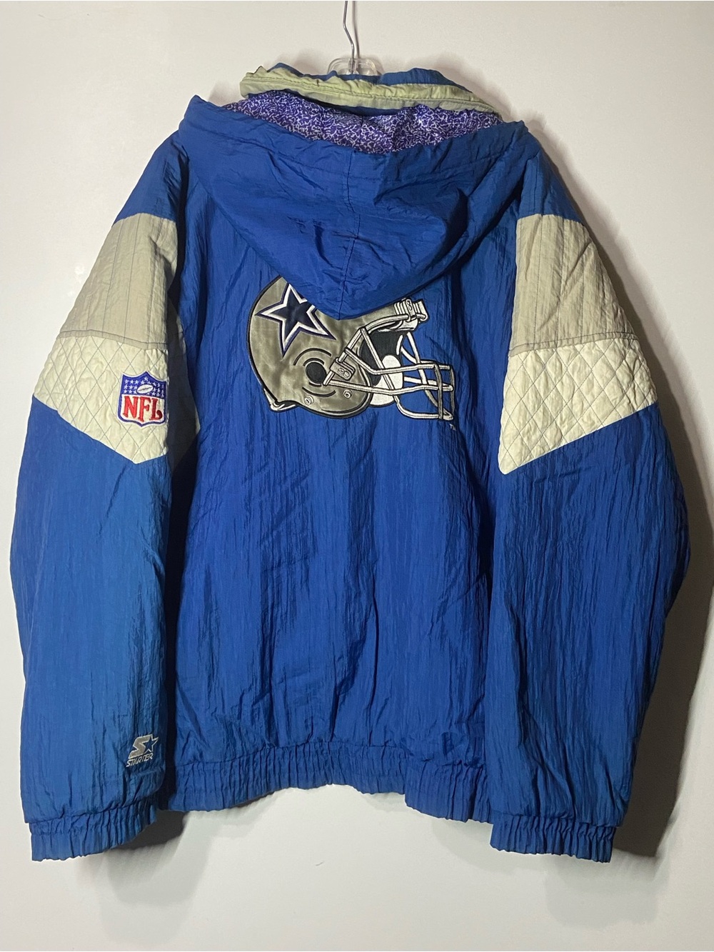 Vintage 90s STARTER Dallas Cowboys Blue & Cream Hooded Puffer Jacket